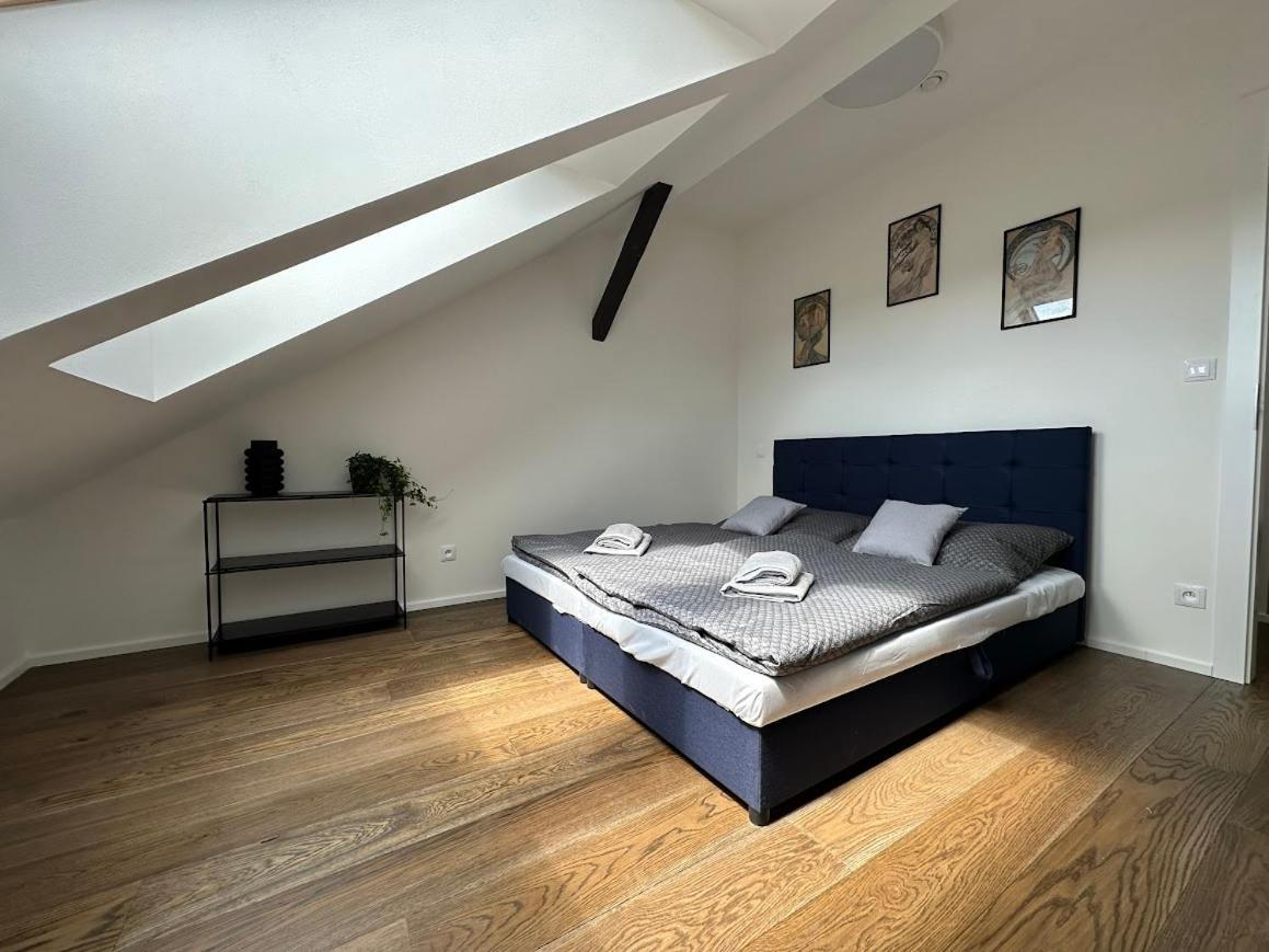 Loft Apartments Prague Exterior photo